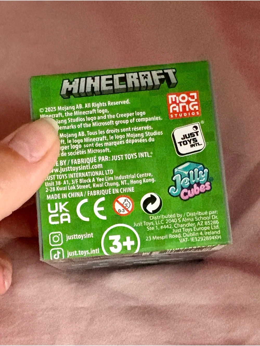 Yellow Mindcraft squish cube